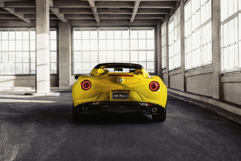Illustration for article titled 2016 Alfa Romeo 4C Spider: This Is It